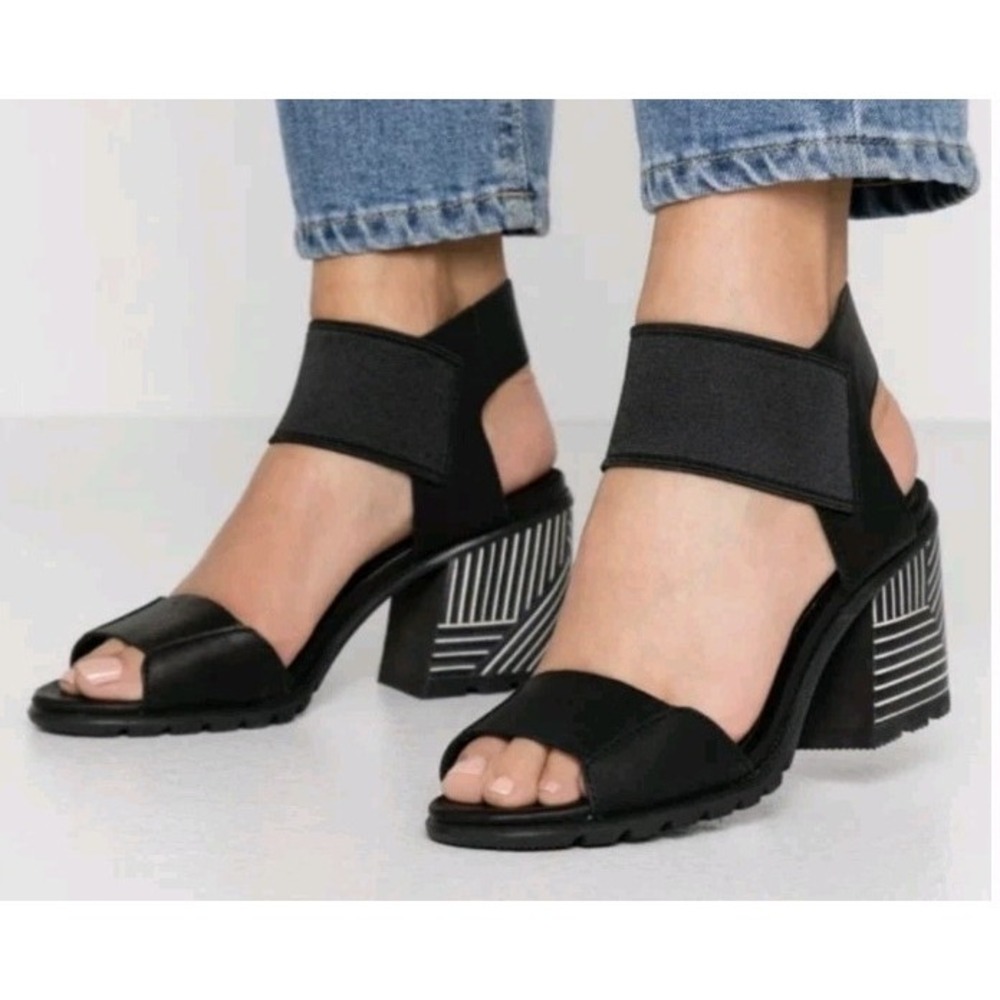 SOREL Nadia Black Leather Heeled Sandal Strappy Pull On Block Boho Date Moto 7